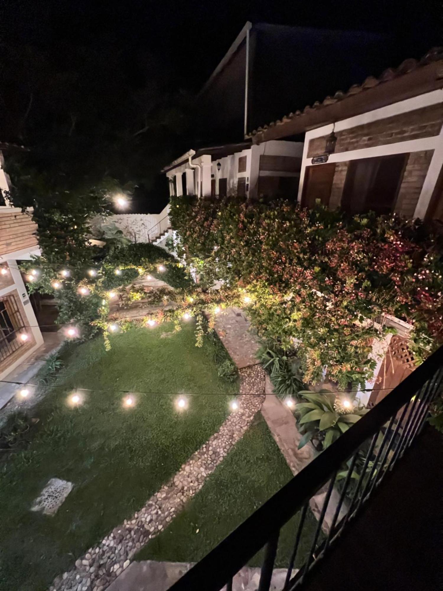 גרסיאס Jardin Cafe Hotel & Restaurant מראה חיצוני תמונה