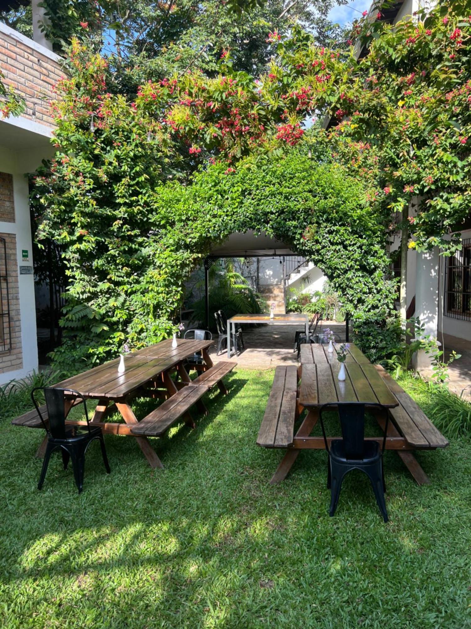 גרסיאס Jardin Cafe Hotel & Restaurant מראה חיצוני תמונה