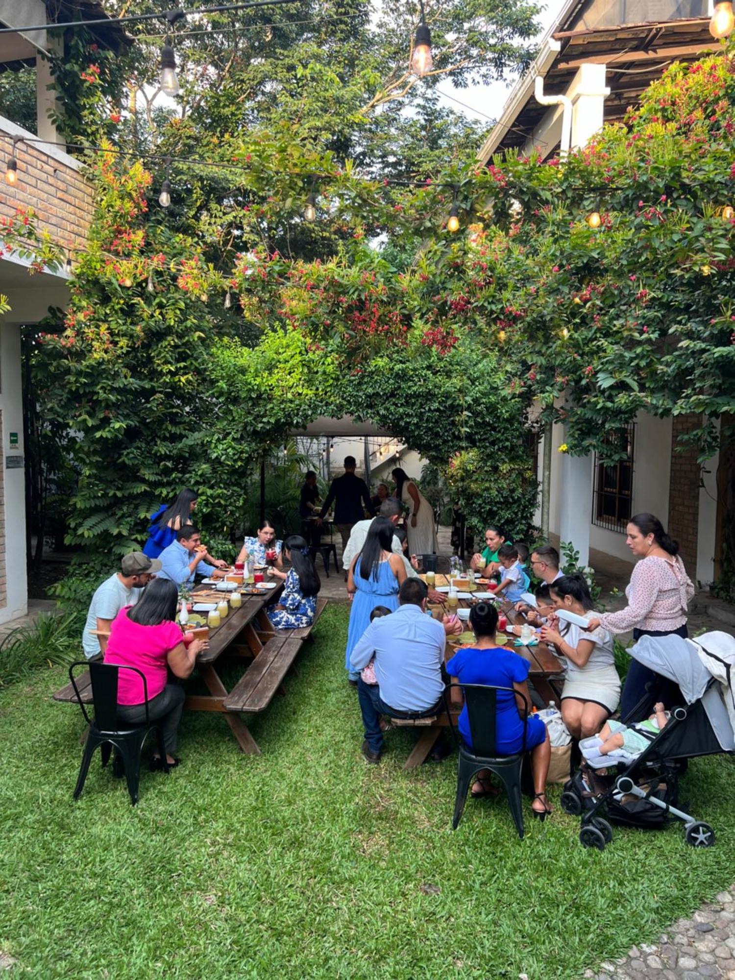 גרסיאס Jardin Cafe Hotel & Restaurant מראה חיצוני תמונה